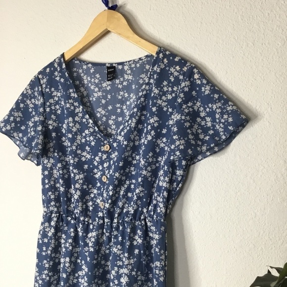 SheIn Floral Ruffle Dress - Picture 2 of 6